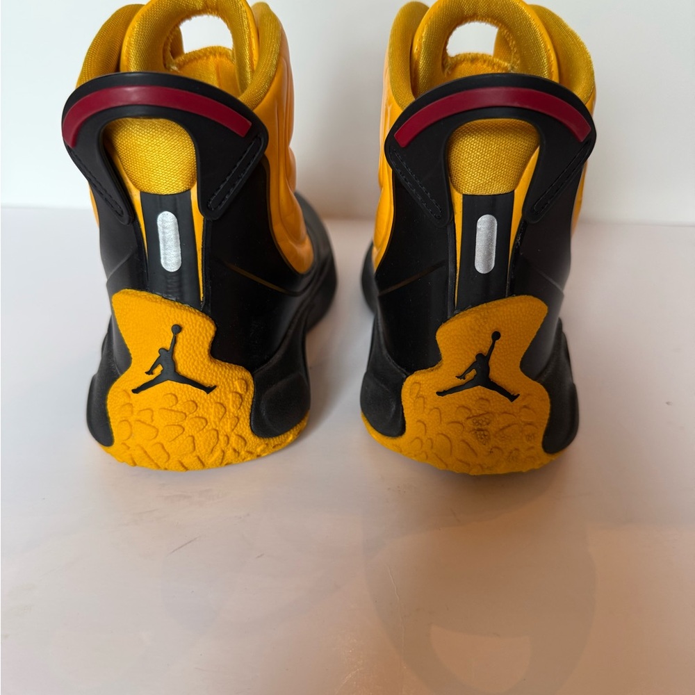 Jordan Drip 23 University Gold and Black - Picture 2 of 6